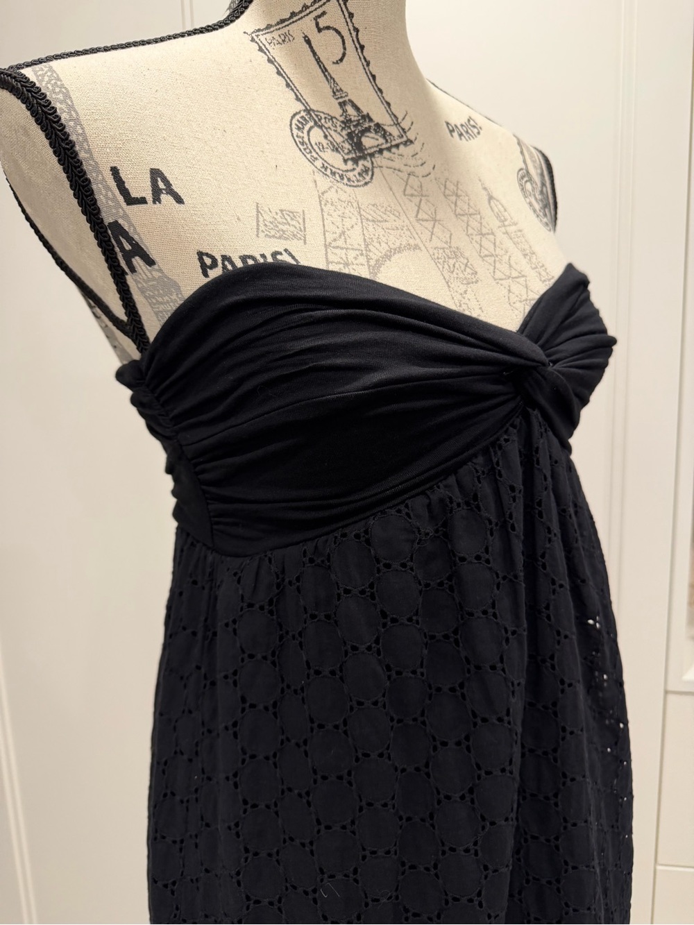 Forever 21 Black Strapless Eyelet Empire Dress - Picture 3 of 16